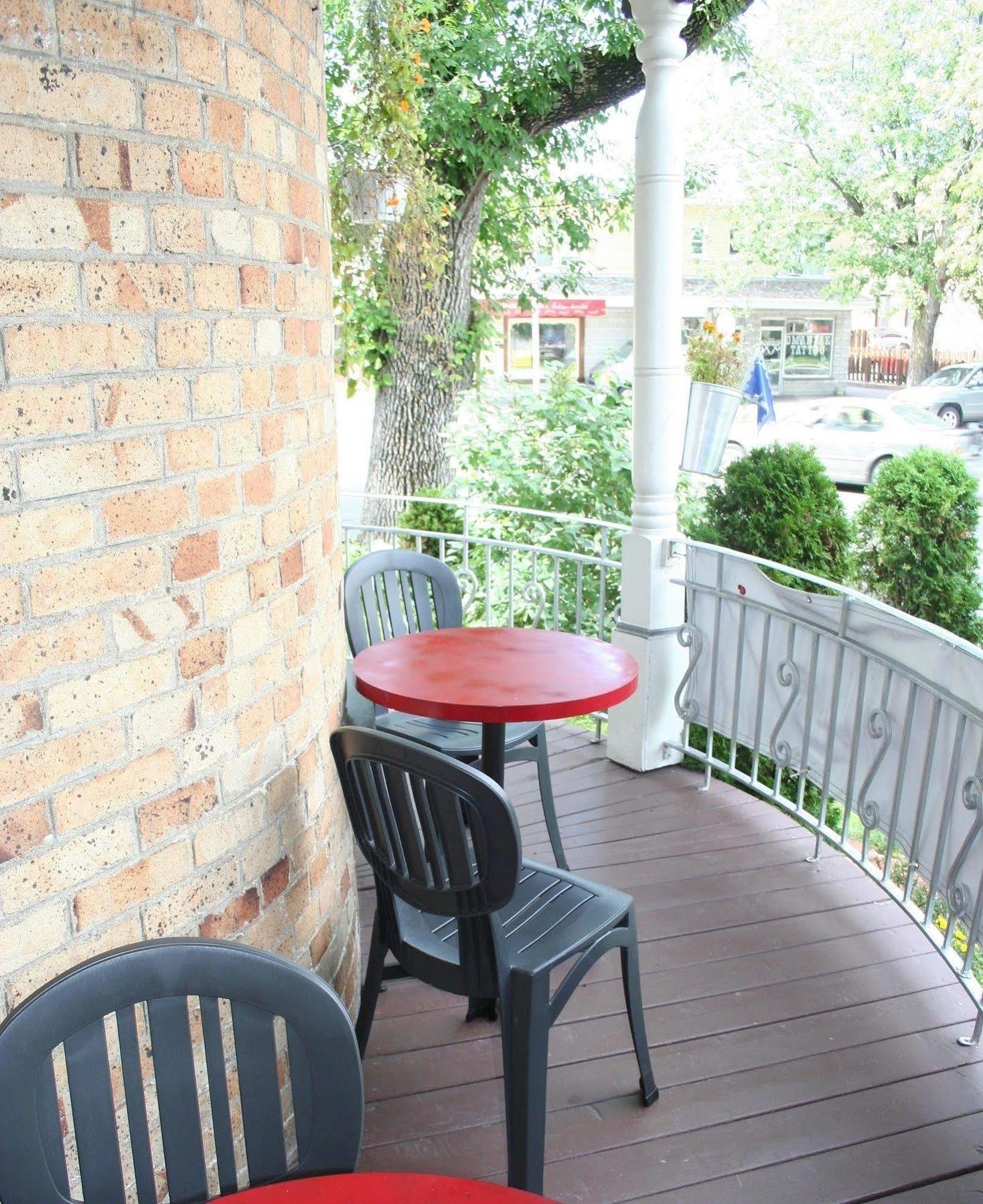 Auberge Amerik Quebec City Exterior photo